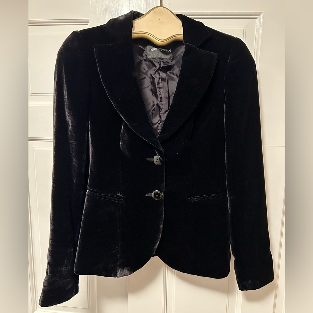 Emporio Armoni Women’s Black Velvet Evening Blazer Jacket, size XS